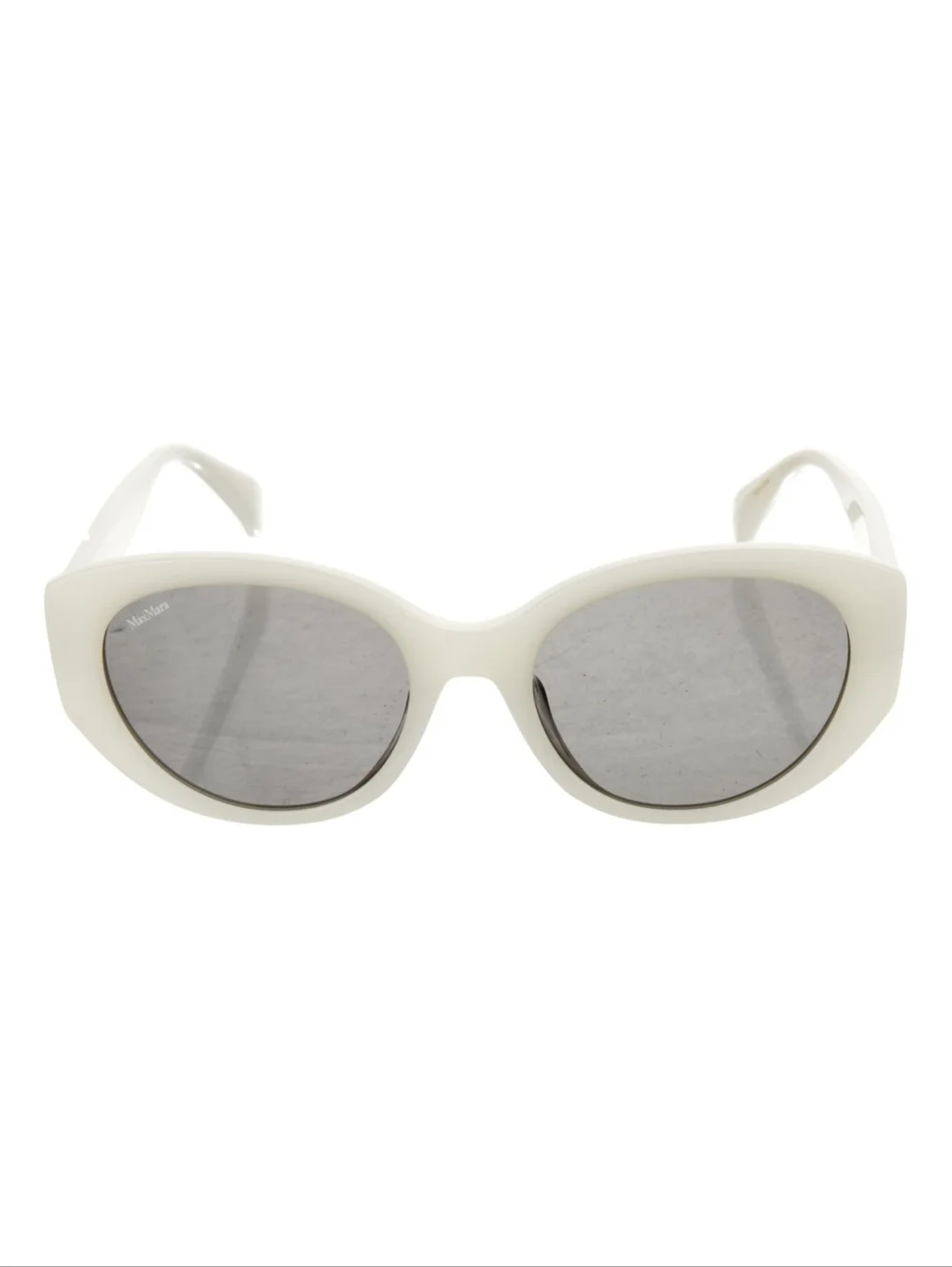 MaxMara elegant cat
